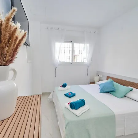Casa Florence, Centrica En Nerja